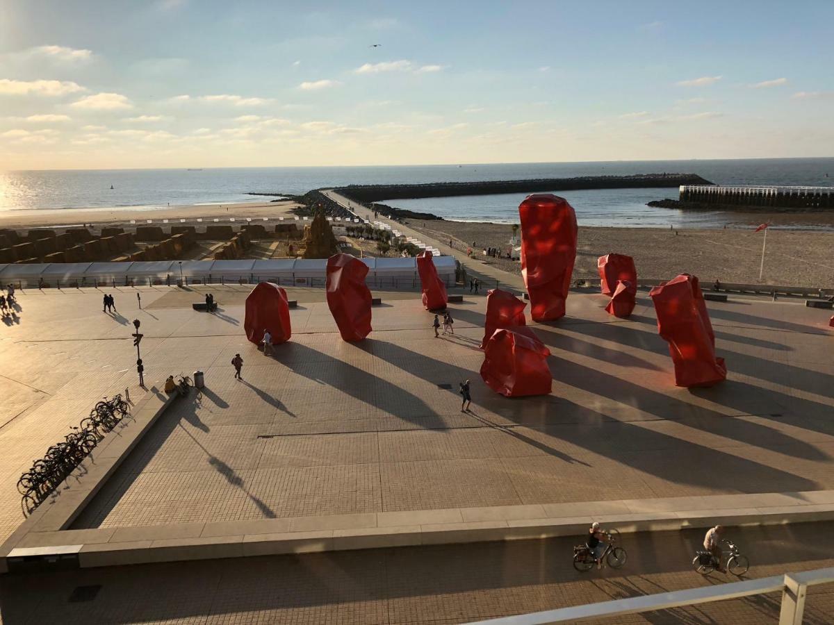 Panoramic View On Beach, Ships, Sea - Place To Be Apartment Ostend